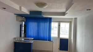 apartament 3 camere 77 mp,2 bai .etaj 7 .zona sc gen nr 5 ,lift nou - imagine 2