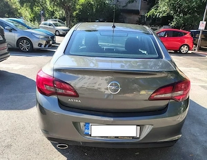 Vând Opel Astra J Sedan 1.4 Turbo (140 CP)   2019, Prim Proprietar, 83.274 km   Stare Impecabilă - imagine 4