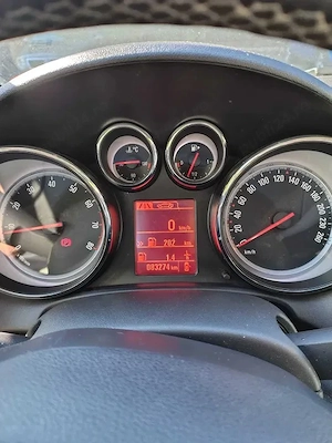 Vând Opel Astra J Sedan 1.4 Turbo (140 CP)   2019, Prim Proprietar, 83.274 km   Stare Impecabilă - imagine 5