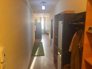 Proprietar vand apartament 2 camere, 53 m , balcon 11 m , etaj 1   Giroc, la limita cu Timișoara - imagine 10