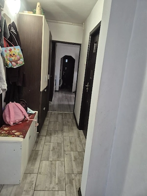 De vanzare apartanent cu 3 camere - imagine 7