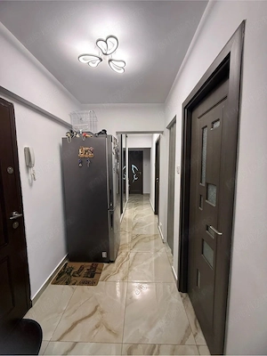 Vanzare Apartament 3 camere, parter, renovat 2026, parcare ADP – Bd Timisoara - imagine 2