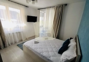 Apartament modern 2 camere balcon si parcare zona Centrala - imagine 3