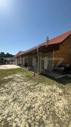 Casă individuală 338,95 mp utili, teren 1.810 mp – Cristești, Vălureni - imagine 4