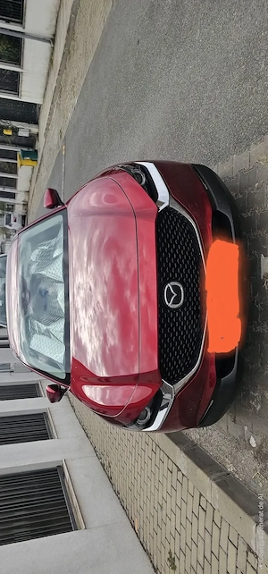 Vând Mazda CX-30