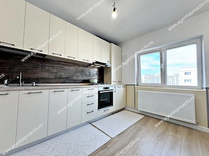 Apartament 3 camere, decomandat  Micro 20-77 mp - imagine 7