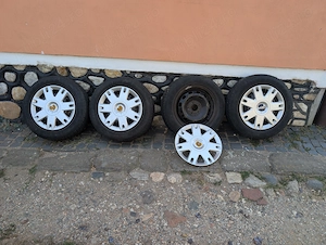 Set jante otel R15 + anvelope 195/65/15 pentru Ford . 