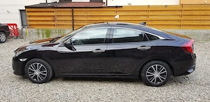 Honda Civic, 2018, 122 700 km reali, certificati cu revizii la Honda Nord. IMPECABILA, fara accident - imagine 8
