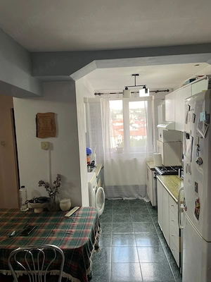 Apartament cu 3 camere Centru - imagine 2