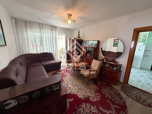 Apartament de vânzare 2 camere - zona Lama - imagine 2