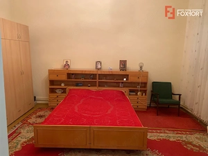 Casa individuala cu 3 imobile separate de vanzare in zona Iosefin - imagine 11