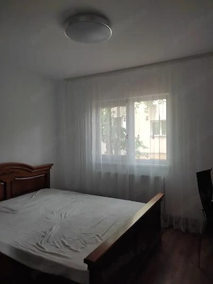  PERSOANA FIZICA,inchiriez  apartament cu 3 camere,zona Nicolina( str.Libertatii nr. 62), - imagine 9