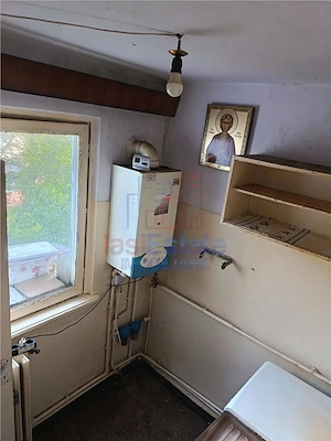 Apartament 2 camere, 36 mp, Alexandru cel Bun - etaj 2, centrala proprie - imagine 5
