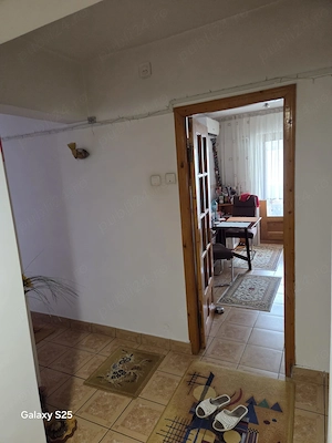 Persoana fizica inchiriez apartament 3 camere, 2 bai complet mobilat si utilat - imagine 2