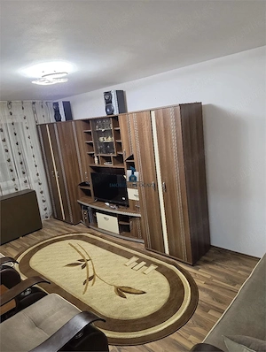 Inchiriere Apartament 3 Camere Decomandat Aparatorii Patrie - imagine 7
