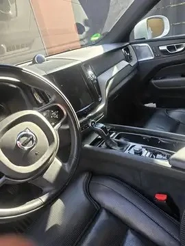 Volvo xc60 d4 inscrption - 190 cp - full option 2019 - imagine 3