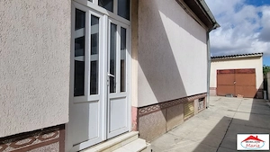 Casa parter cu teren 9 arii Titulescu