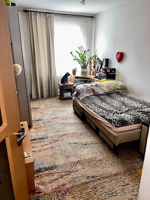 Apartament cu 2 camere cf 1 decomandat etaj 1 