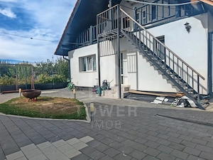 Casă individuală cu 2 apartamente și anexă generos de 100 mp - imagine 8