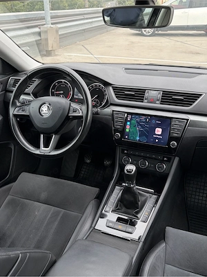 Skoda Superb 2016 2.0 150 cai  - imagine 2