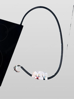 Plită inducție Samsung 4 zone, funcțională, folosită puțin, sticlă crăpată