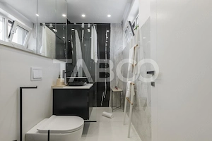 Apartament de lux de vanzare cu 3 camere cu gradina de 200 mp  - imagine 5