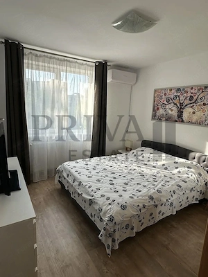 Apartament renovat 3 camere, centrala, Medicina - imagine 9