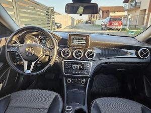 Vând Mercedes Benz CLA 180 - imagine 4