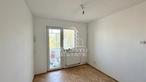 Apartament cu 3 camere si boxa, centrala proprie, Dacia - imagine 4