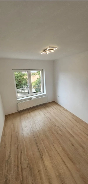 Spatiu central de inchiriat, 20 mp - imagine 7