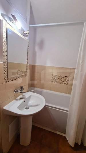 Apartament 2 camere, 56 mp, centrala proprie, zona 1 Mai - imagine 8
