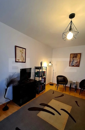 Apartament 2 camere, 56 mp, centrala proprie, zona 1 Mai - imagine 2