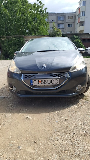 Peugeot 208 cutie Automata - imagine 4