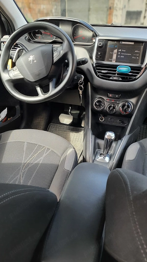 Peugeot 208 cutie Automata - imagine 3