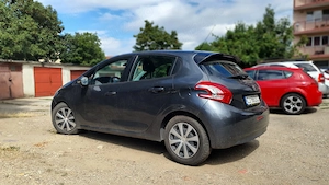 Peugeot 208 cutie Automata - imagine 2