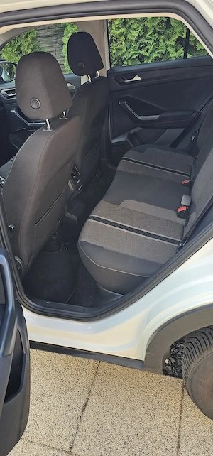 VW T-Roc 2.0 TDI 150 CP  automat 2021 - imagine 4
