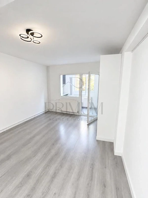 LIPOVEI - 1 CAM - RENOVATA - BALCON - CENTRALA PROPRIE - imagine 4