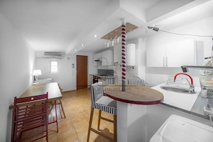 2 camere in vila*Modern*Spatios 70 mp*Hala Traian - imagine 2