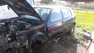 Dezmembrez vw golf 3, 1.4 benzina, 44 kw, cod motor ABD, culoare LN5Y, an 1991-1998 - imagine 4