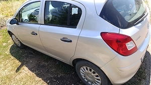 Opel Corsa 2009 - imagine 4