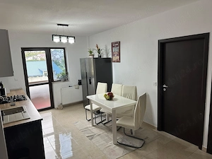 Apartament de vânzare în zona Hlincea  - imagine 6
