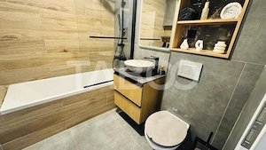 Apartament modern 63mpu 3 camere 2 bai 2 parcari de vanzare Sibiu - imagine 5