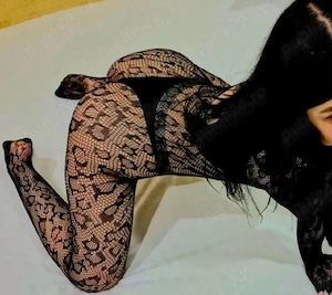 bună sunt o doamnă hermafrodită cu servici totale