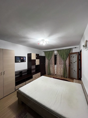 Apartament cu o cameră,decomandat,etaj intermediar,Nicolina-Podu Roș - imagine 3