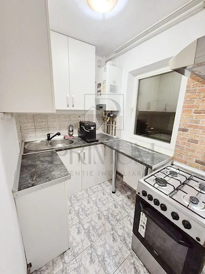 GIROCULU - 1 CAM - RENOVATA - CENTRALA AC - ZONA LINISTITA - imagine 3