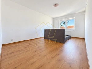 Apartament 2 camere decomandat, zona Lipovei - imagine 2