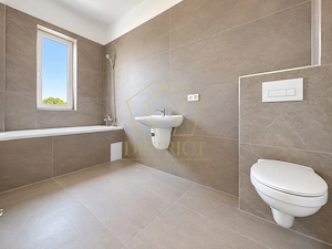 Apartament spatios cu 3 camere de vanzare, loc de parcare, zona Torontalului - imagine 6
