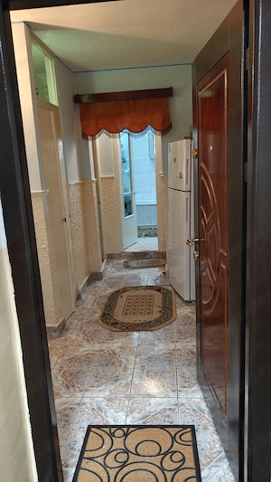 Apartament confort 1 doua camere decomandat 51mp complet mobilat si utilat la cheie str. Rosiorilor - imagine 2