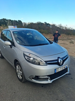 RENAULT Megane Scenic euro 6 - imagine 6