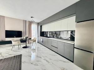 Apartament SUPERB mobilat si utilat et 1 TERASA DE 12MP  la 2 minute de hote IQ - imagine 2